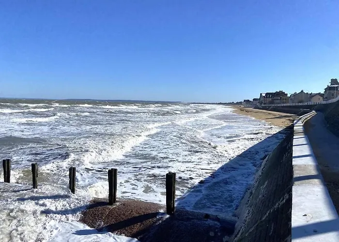 アパート L'appart' Du Bord De 150m De La *