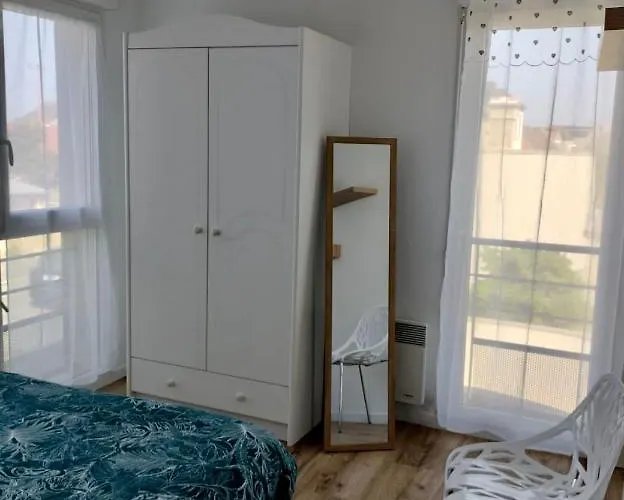 アパート L'appart' Du Bord De 150m De La